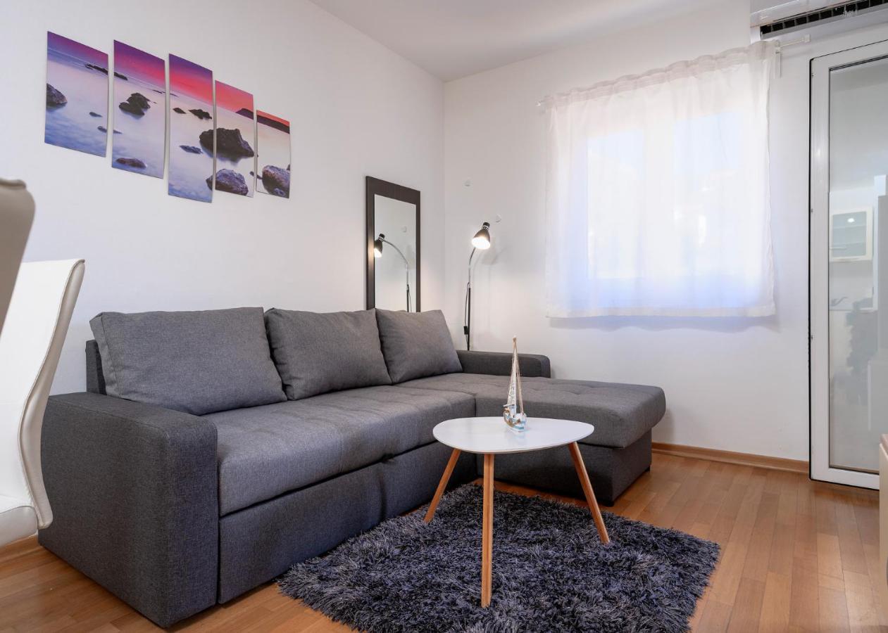 Villa Dalmatia Apartments Bol Eksteriør billede