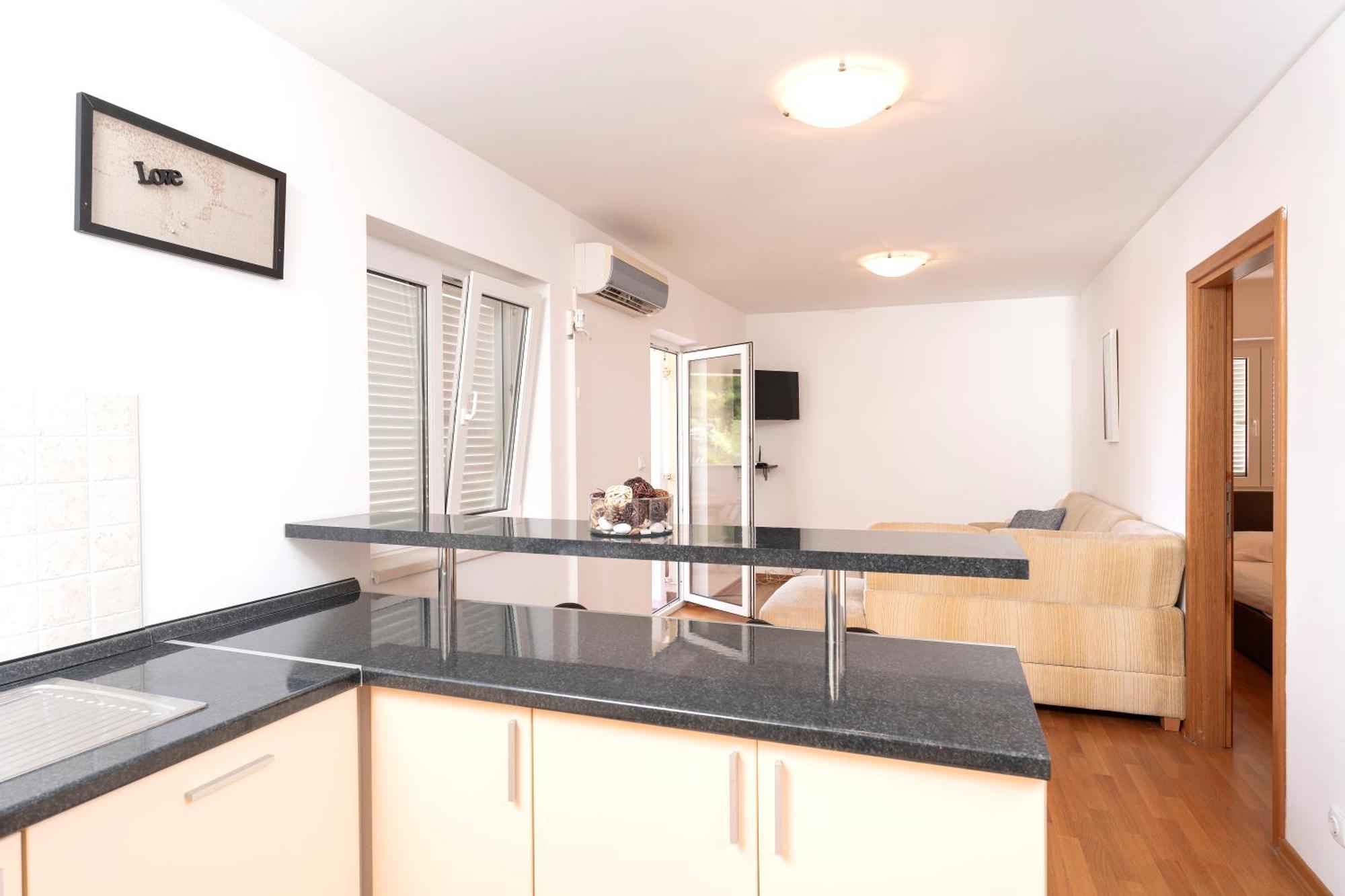 Villa Dalmatia Apartments Bol Eksteriør billede