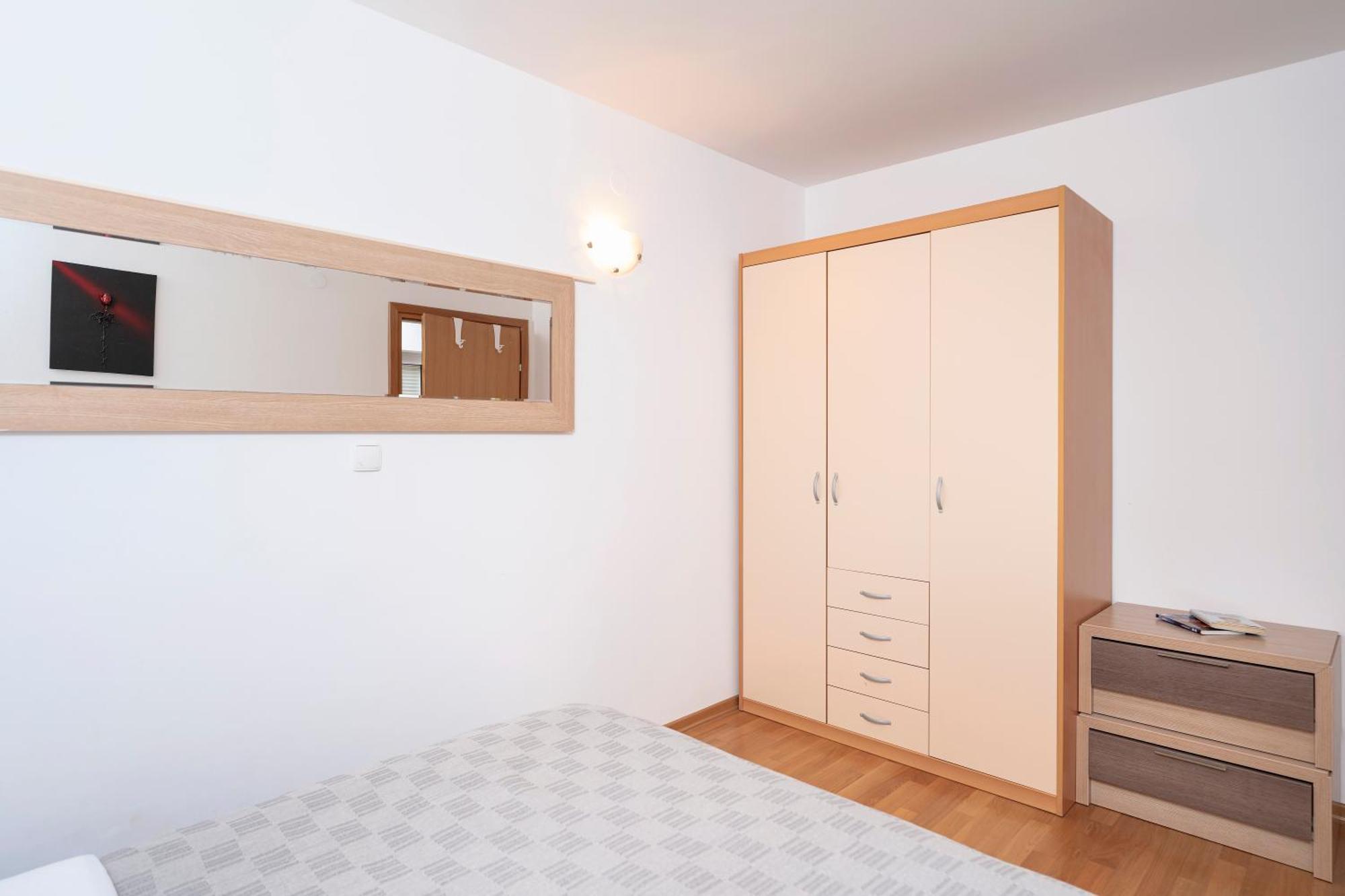 Villa Dalmatia Apartments Bol Eksteriør billede
